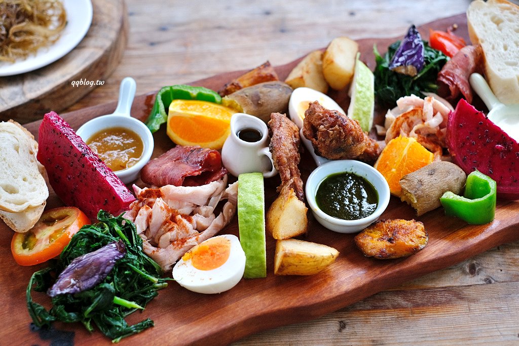 台東東河︱我在玩-玩冰箱．號稱全台最美路邊攤，食材新鮮又豐富，非常的有特色 @QQ的懶骨頭