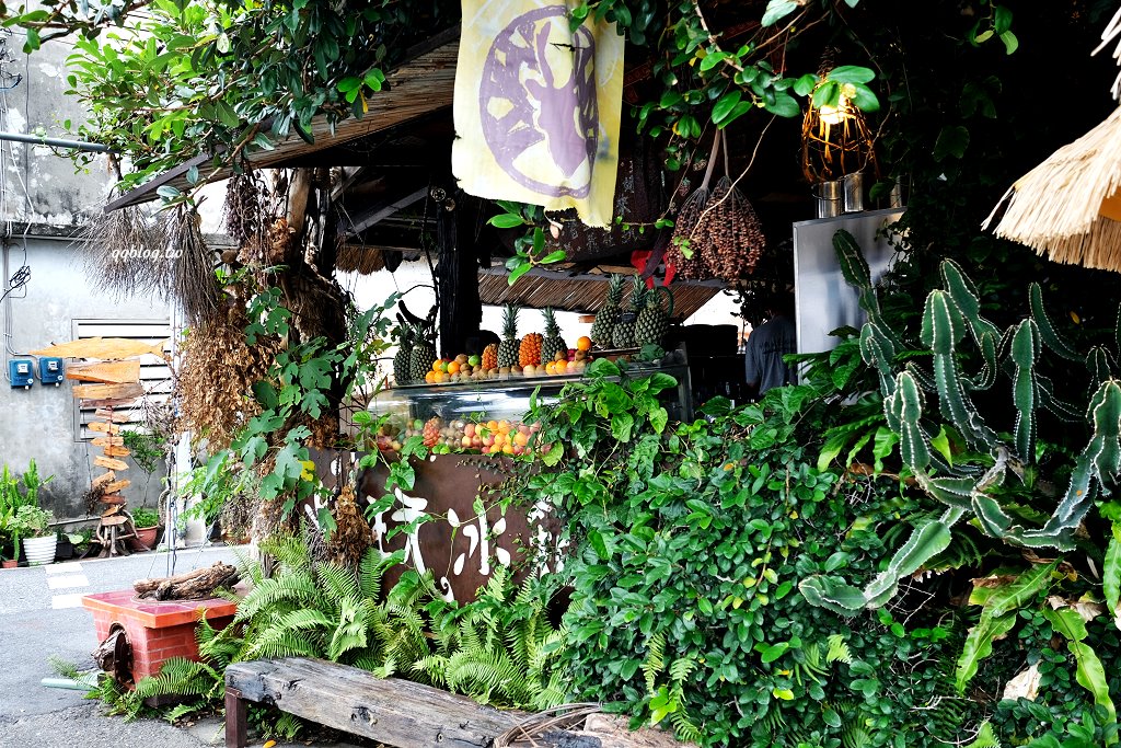 台東東河︱我在玩-玩冰箱．號稱全台最美路邊攤，食材新鮮又豐富，非常的有特色 @QQ的懶骨頭