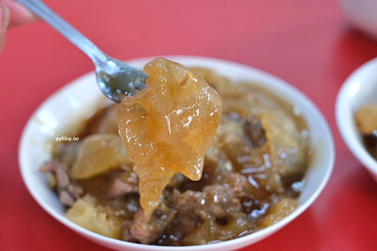 雲林斗六︱鄧記肉圓斗六總店．在地營業超過55年的肉圓、甜不辣老店，假日還有限定的川麻肉圓 @QQ的懶骨頭