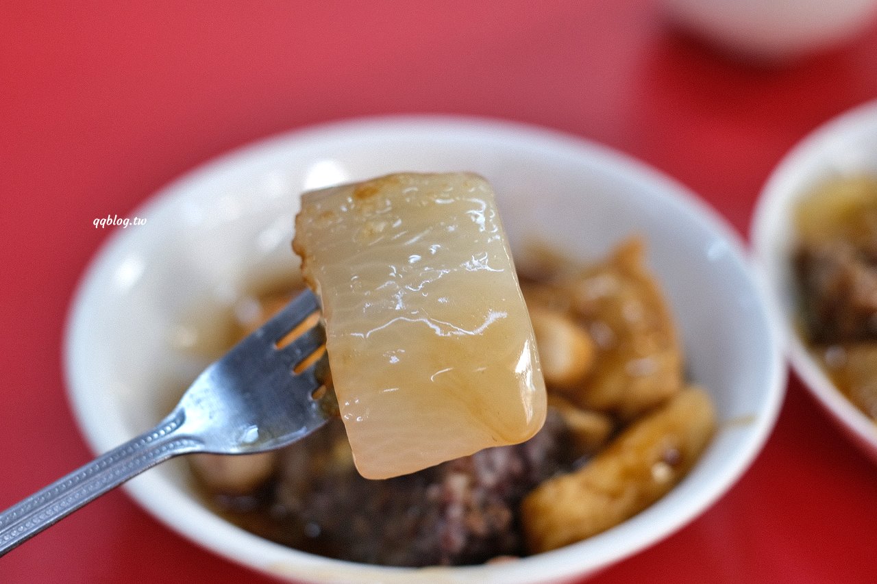 雲林斗六︱鄧記肉圓斗六總店．在地營業超過55年的肉圓、甜不辣老店，假日還有限定的川麻肉圓 @QQ的懶骨頭