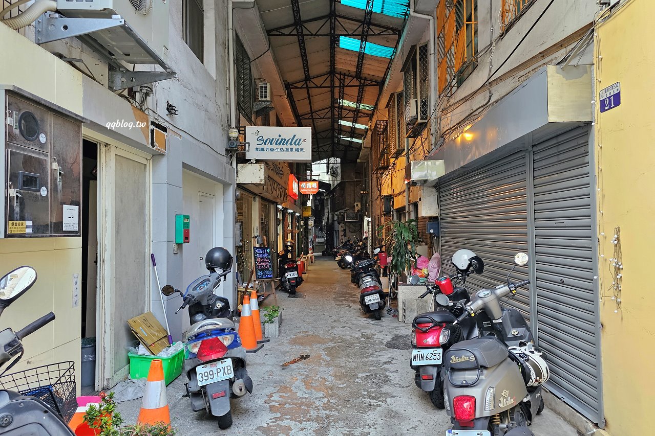 台中龍井︱東海何媽媽冰店.東海商圈超人氣冰店,冬天吃草莓、夏天吃芒果,口口好滋味 @QQ的懶骨頭 台中龍井︱東海何媽媽冰店.東海商圈超人氣冰店,冬天吃草莓、夏天吃芒果,口口好滋味 @QQ的懶骨頭