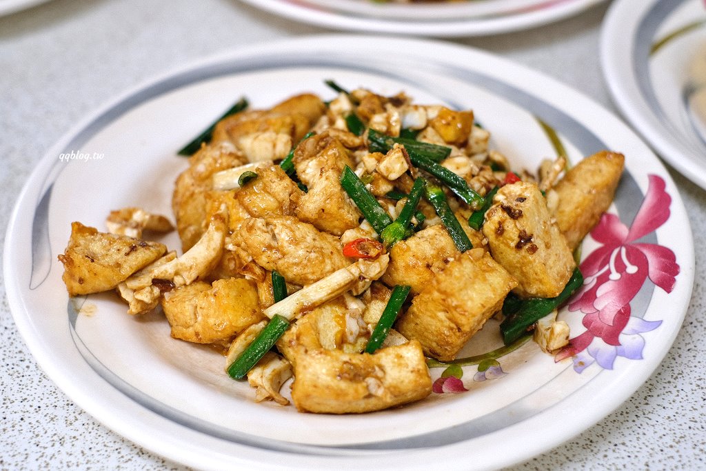台中東勢︱黃牛肉水餃館.東勢人氣牛肉麵館,招牌麻辣牛肚、鹽酥牛雜必點 @QQ的懶骨頭 台中東勢︱黃牛肉水餃館.東勢人氣牛肉麵館,招牌麻辣牛肚、鹽酥牛雜必點 @QQ的懶骨頭