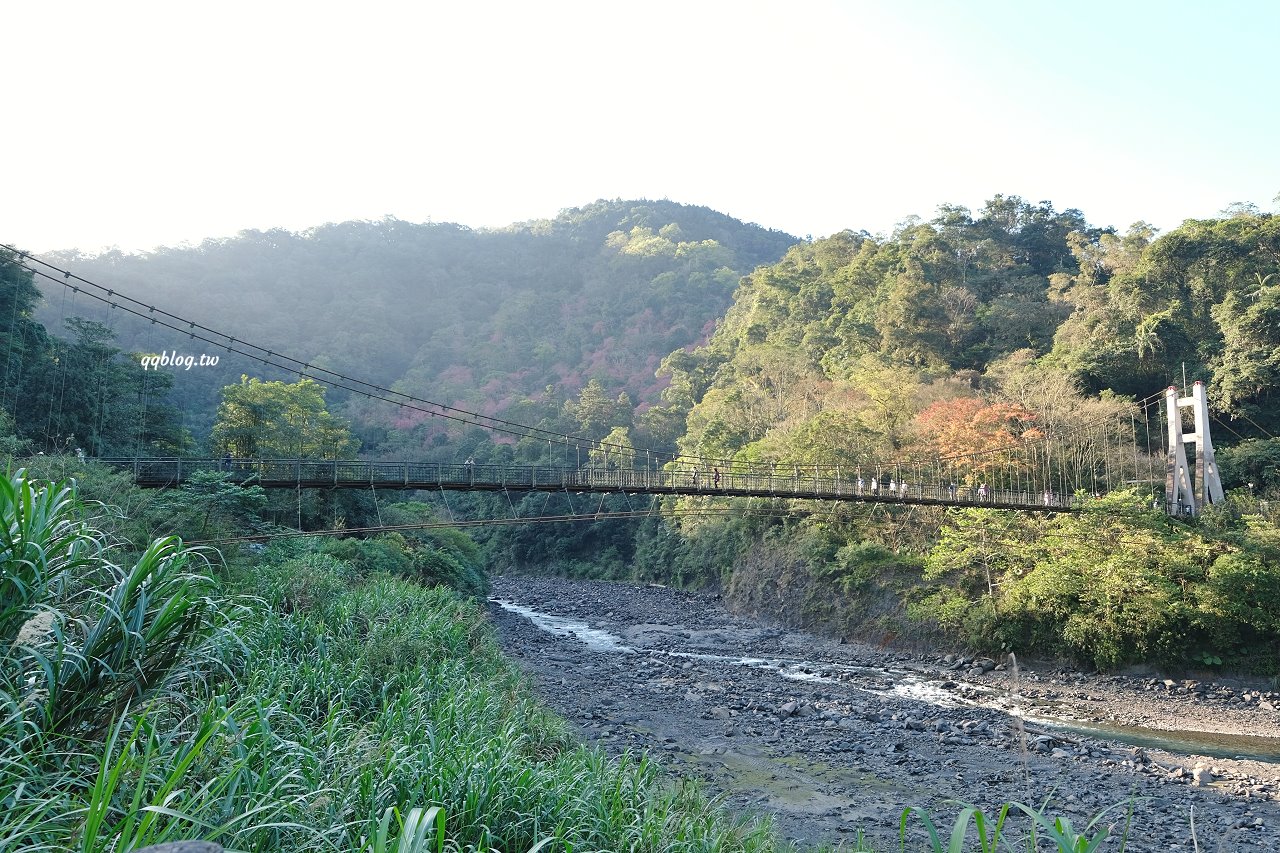 宜蘭大同︱鳩之澤溫泉．群山環繞絕美的岩石蛋溫泉，藍色泉水超夢幻 @QQ的懶骨頭