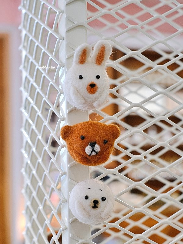 台中西區︱氤氳香氛咖啡 YinYun Cafe．結合香氛與咖啡的複合式餐廳，浪漫的粉紅色建築很吸睛(已歇業) @QQ的懶骨頭