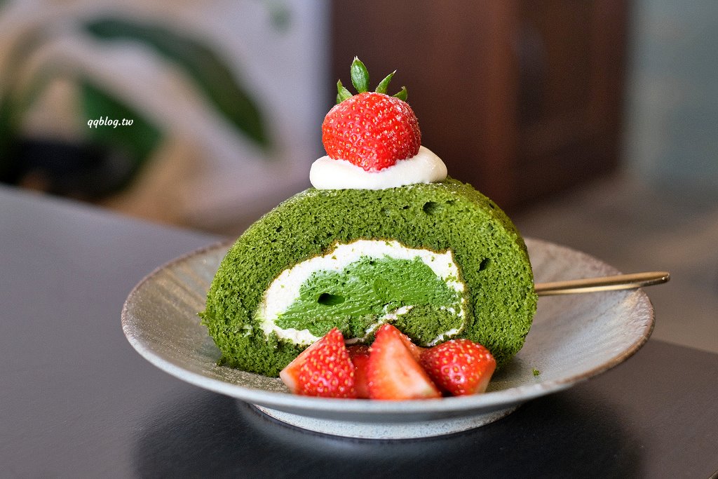 台中北區︱珘墨咖啡 weekend coffee．溫馨舒適的文青小店，手作甜點很有水準 @QQ的懶骨頭