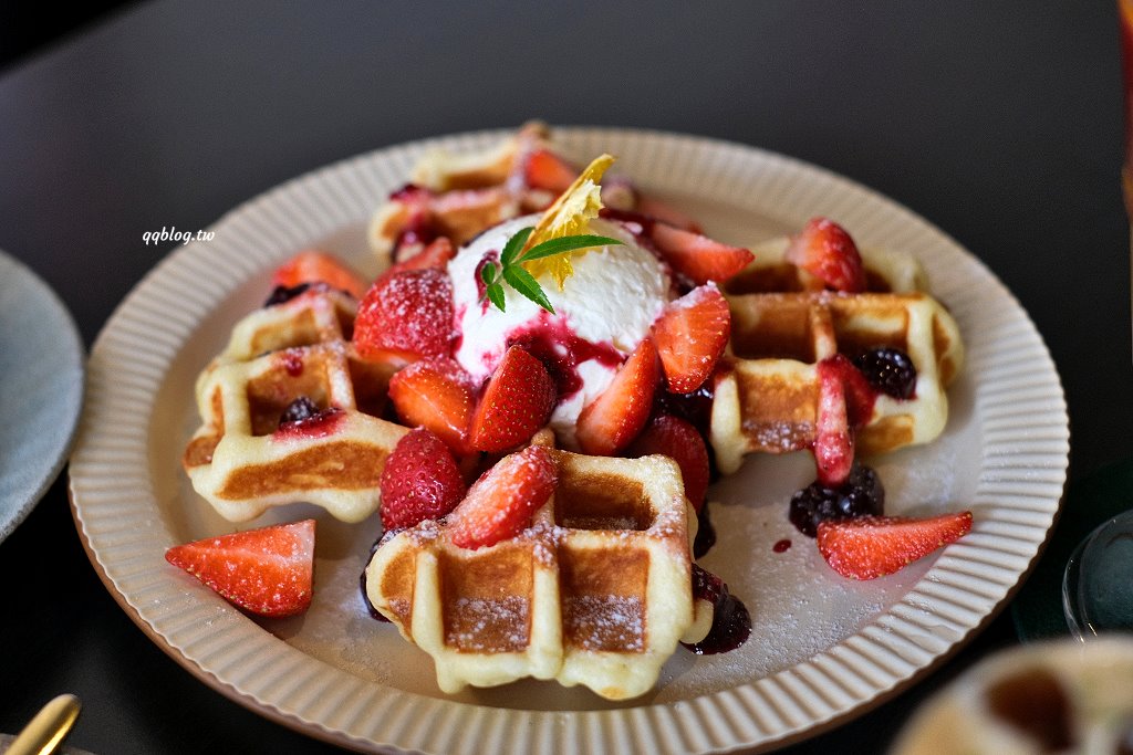 台中北區︱珘墨咖啡 weekend coffee．溫馨舒適的文青小店，手作甜點很有水準 @QQ的懶骨頭