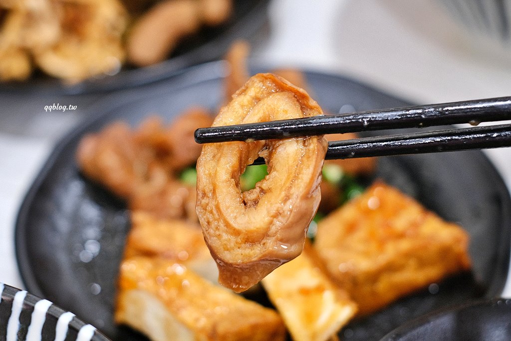 苗栗卓蘭︱立軒麵館．Google評價4.6顆星的客家早午餐麵食，軟嫩豬頭肉要早點來才吃得到，點滿一桌是必需的 @QQ的懶骨頭