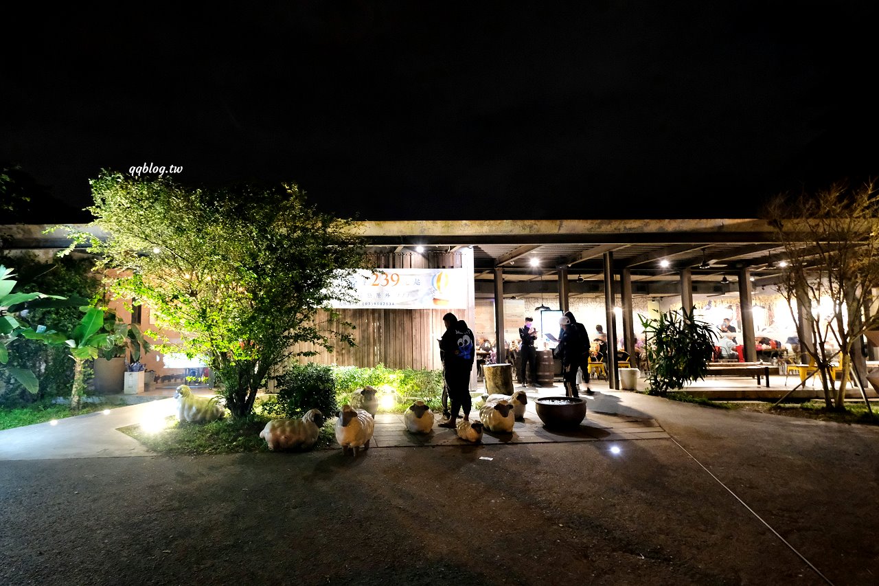 宜蘭五結︱來來牛排館．東台灣超人氣牛排館，火焰牛排很吸睛，飲料喝到飽、麵加量還不加價 @QQ的懶骨頭