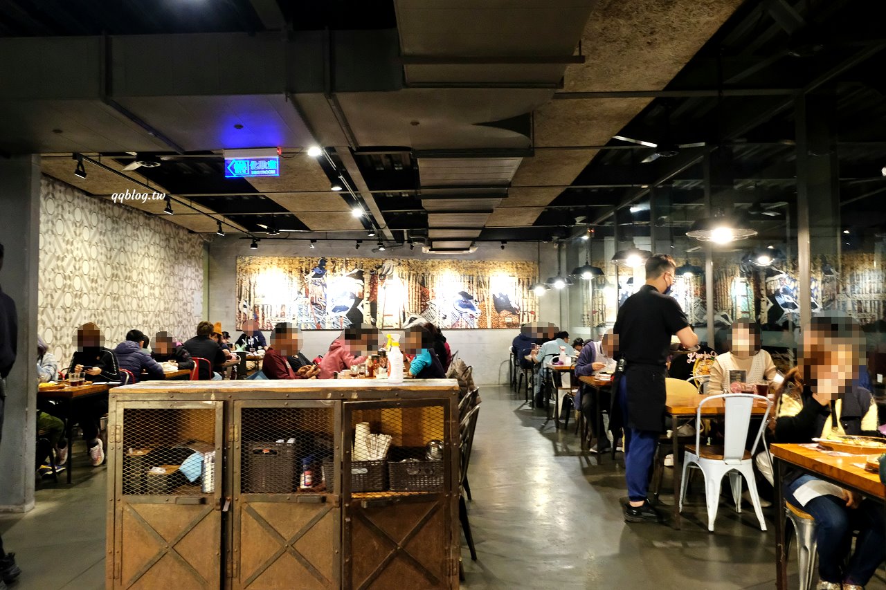 宜蘭五結︱來來牛排館．東台灣超人氣牛排館，火焰牛排很吸睛，飲料喝到飽、麵加量還不加價 @QQ的懶骨頭