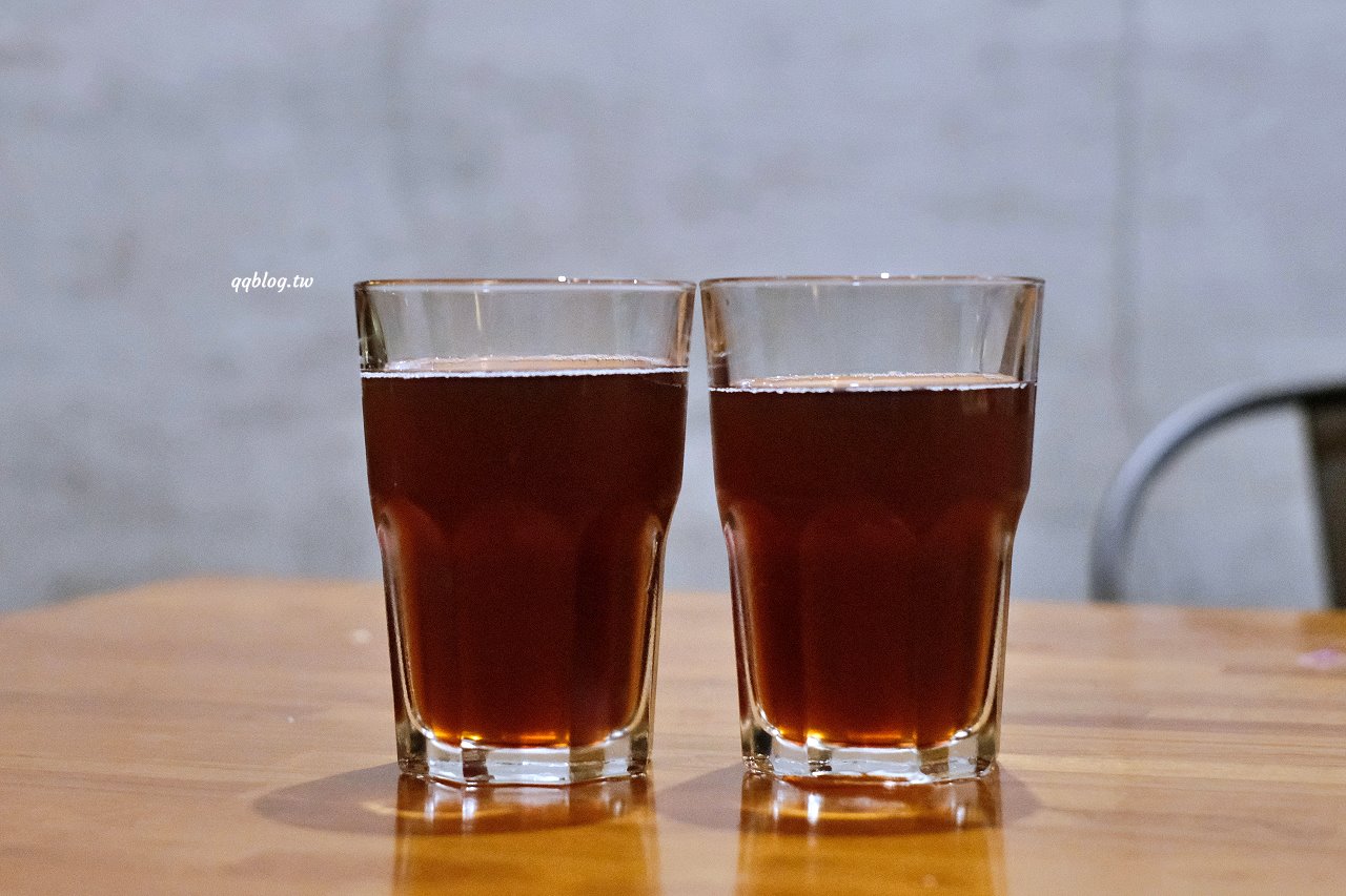 宜蘭五結︱來來牛排館．東台灣超人氣牛排館，火焰牛排很吸睛，飲料喝到飽、麵加量還不加價 @QQ的懶骨頭