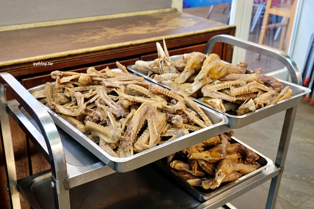 台中梧棲︱梧棲來來海鮮餐廳．海線超人氣海鮮餐廳，點餐一直送菜太大方 @QQ的懶骨頭