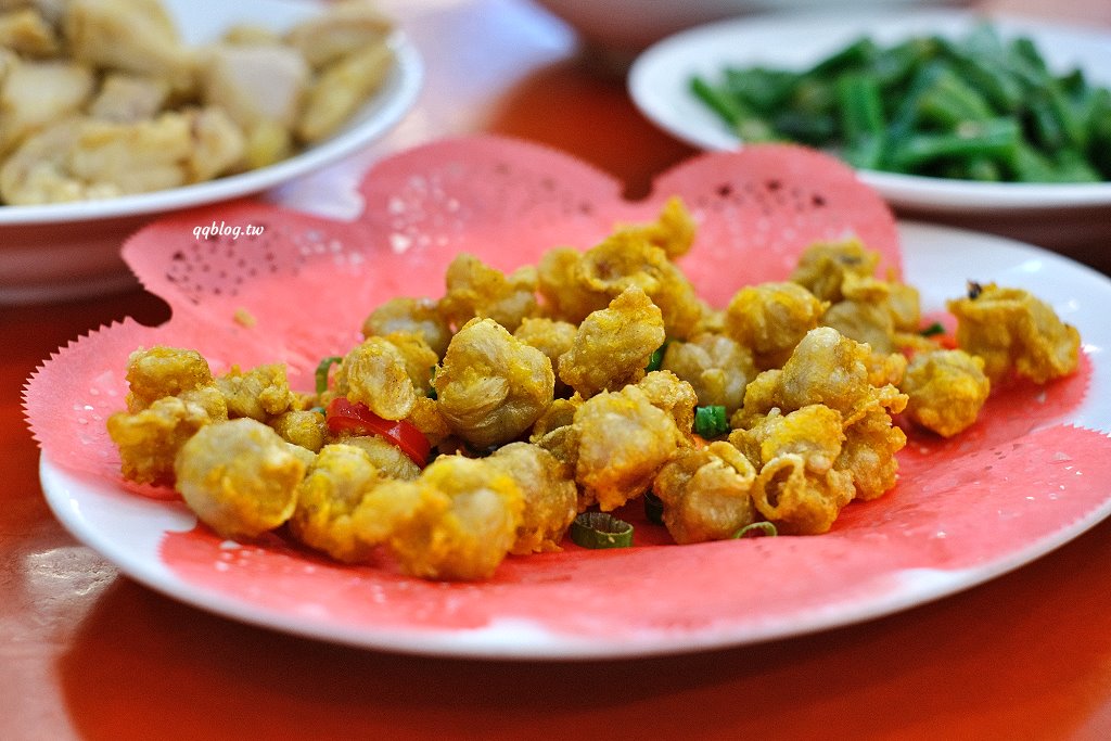 台中梧棲︱梧棲來來海鮮餐廳．海線超人氣海鮮餐廳，點餐一直送菜太大方 @QQ的懶骨頭