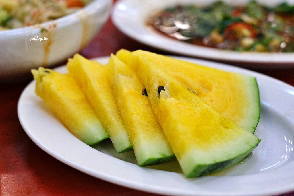 台中梧棲︱梧棲來來海鮮餐廳．海線超人氣海鮮餐廳，點餐一直送菜太大方 @QQ的懶骨頭