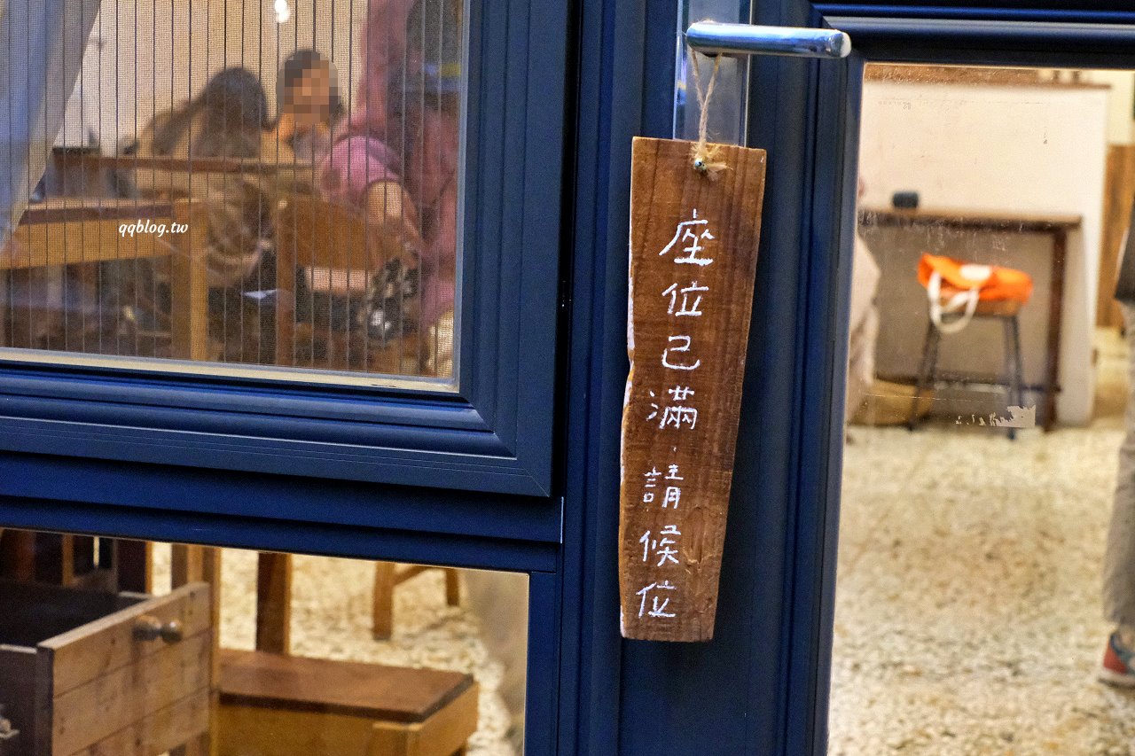 台中西屯︱來森もり．精誠商圈巷K弄裡的老宅甜點店，甜點有水準，還有萌萌的店貓麥芽坐陪 @QQ的懶骨頭