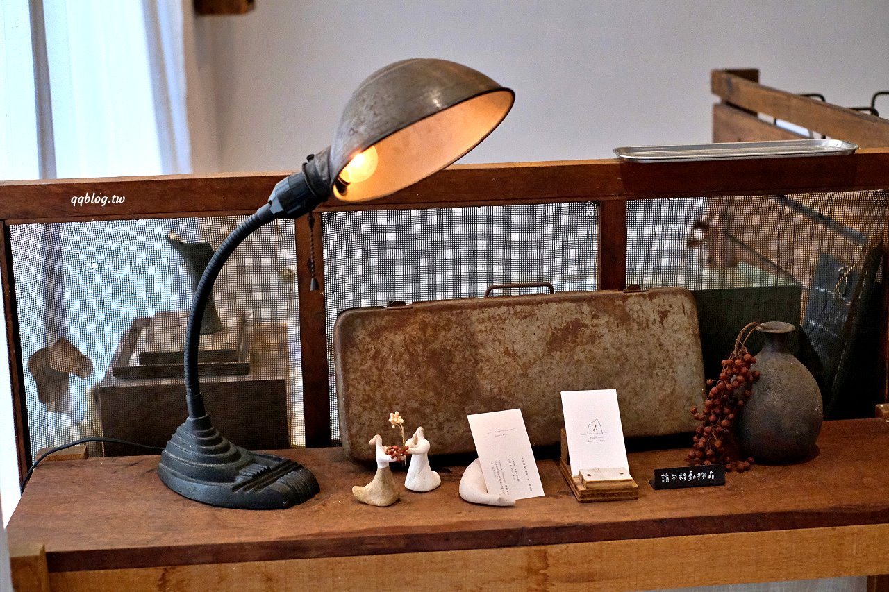 台中西屯︱來森もり．精誠商圈巷K弄裡的老宅甜點店，甜點有水準，還有萌萌的店貓麥芽坐陪 @QQ的懶骨頭