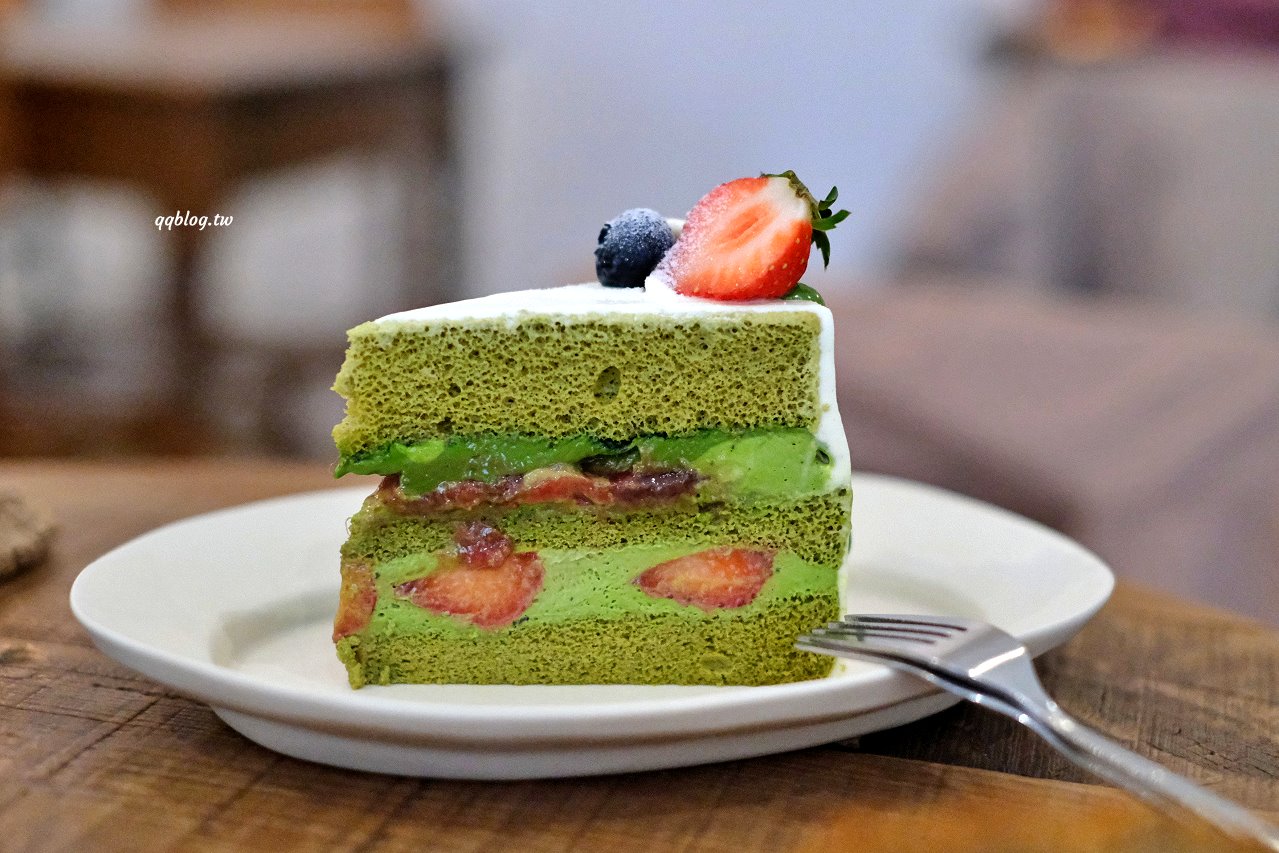 台中西屯︱來森もり．精誠商圈巷K弄裡的老宅甜點店，甜點有水準，還有萌萌的店貓麥芽坐陪 @QQ的懶骨頭