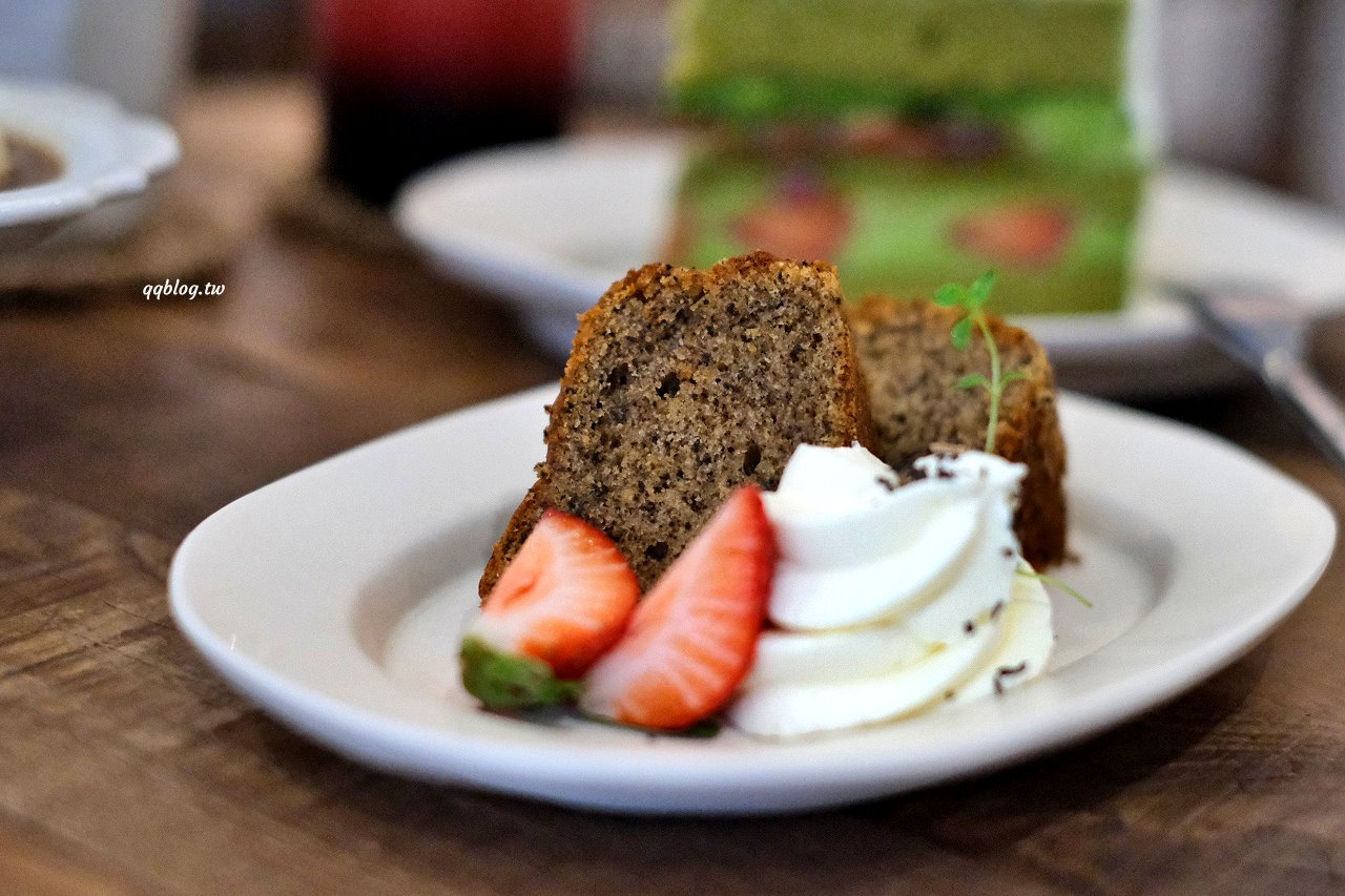 台中西屯︱來森もり．精誠商圈巷K弄裡的老宅甜點店，甜點有水準，還有萌萌的店貓麥芽坐陪 @QQ的懶骨頭