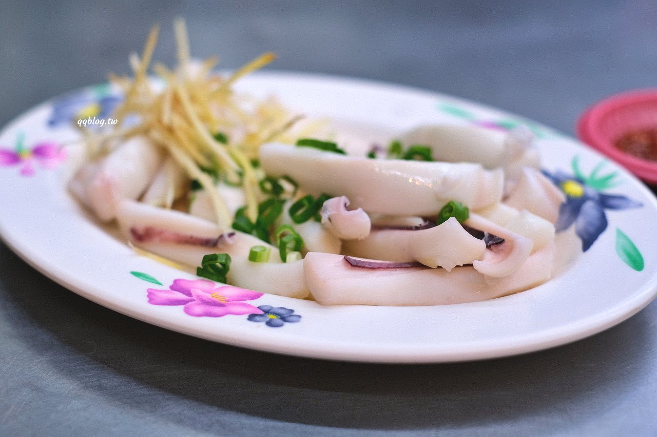 桃園中壢︱高雄海產粥．中壢夜市旁全天候營業小吃，營業到凌晨真的好適合夜貓子 @QQ的懶骨頭