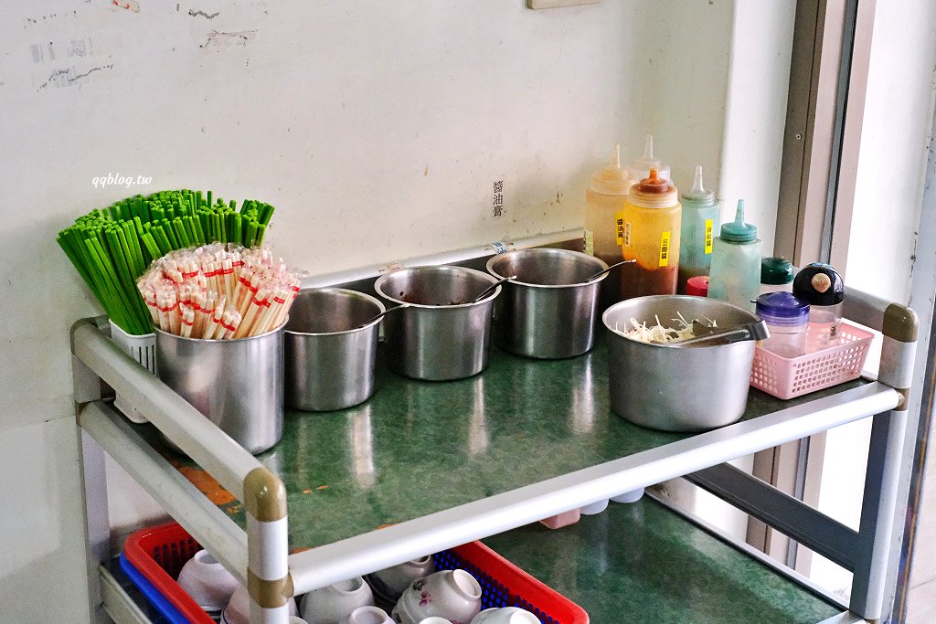 台南中西區︱府城牛肉湯．府前路營業到凌晨4:00牛肉湯，夜貓子有福了 @QQ的懶骨頭