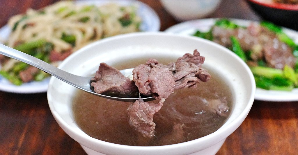 台南中西區︱府城牛肉湯．府前路營業到凌晨4:00牛肉湯，夜貓子有福了 @QQ的懶骨頭