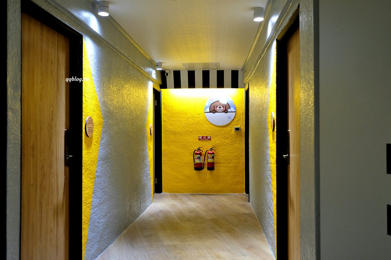 宜蘭礁溪住宿︱礁溪帝王行旅．地理位置極佳的平價住宿，距離火車站步行只要3分鐘，寵物友善旅店推薦 @QQ的懶骨頭