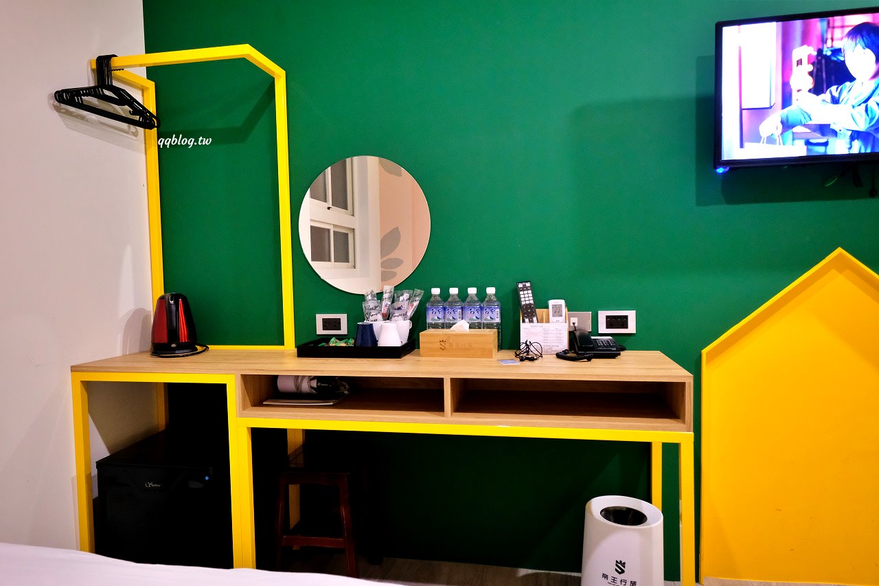 宜蘭礁溪住宿︱礁溪帝王行旅．地理位置極佳的平價住宿，距離火車站步行只要3分鐘，寵物友善旅店推薦 @QQ的懶骨頭