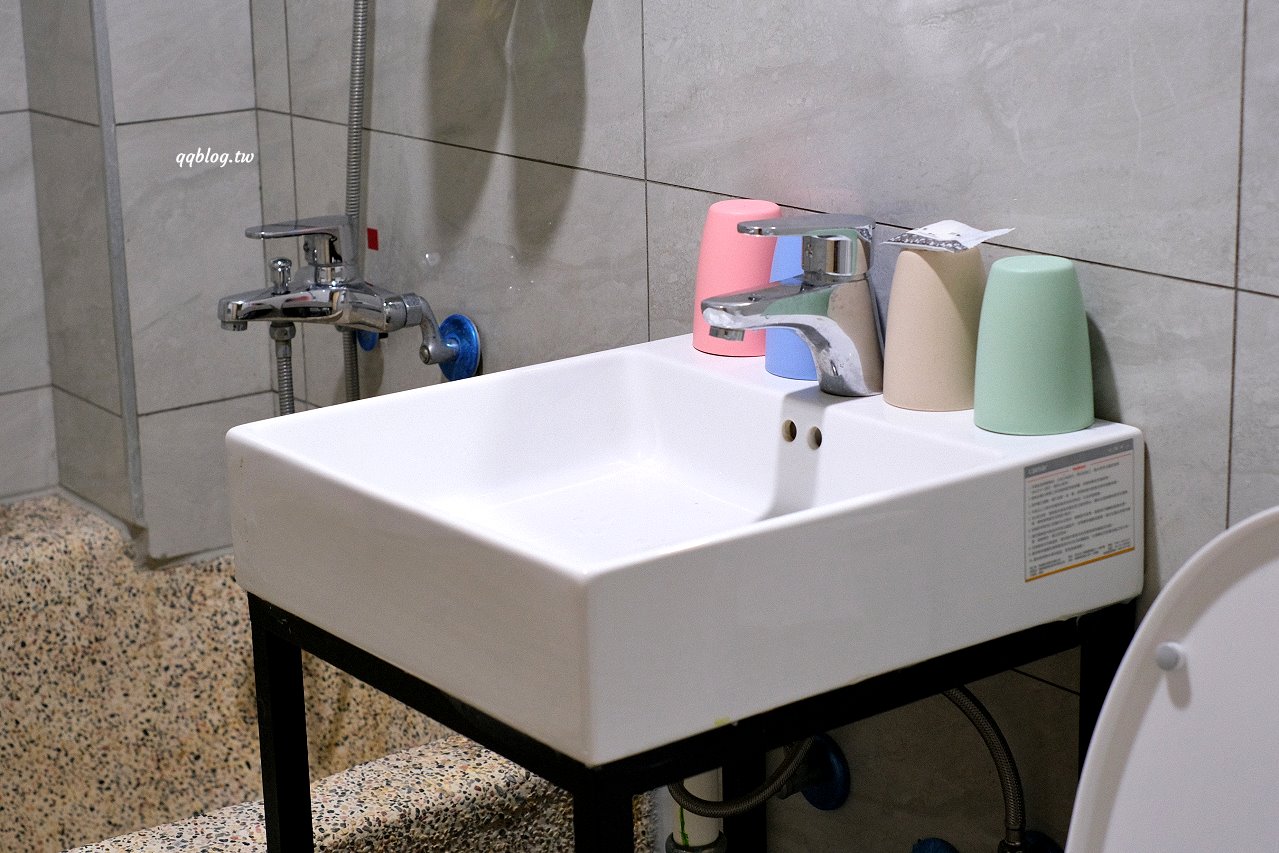 宜蘭礁溪住宿︱礁溪帝王行旅．地理位置極佳的平價住宿，距離火車站步行只要3分鐘，寵物友善旅店推薦 @QQ的懶骨頭