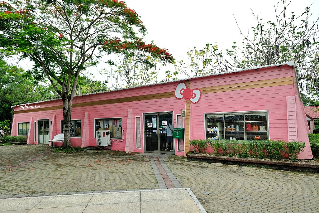 台東卑南︱初鹿牧場．近距離接觸可愛動物來一場餵食趣，香濃霜淇淋更是不可錯過 @QQ的懶骨頭