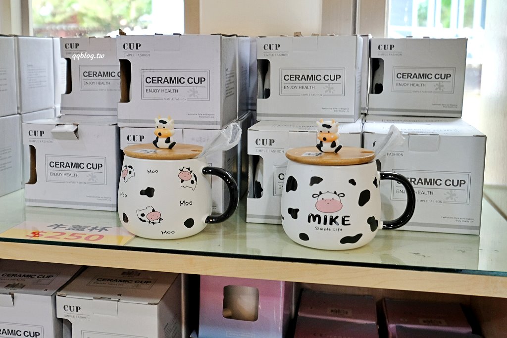 台東卑南︱初鹿牧場．近距離接觸可愛動物來一場餵食趣，香濃霜淇淋更是不可錯過 @QQ的懶骨頭