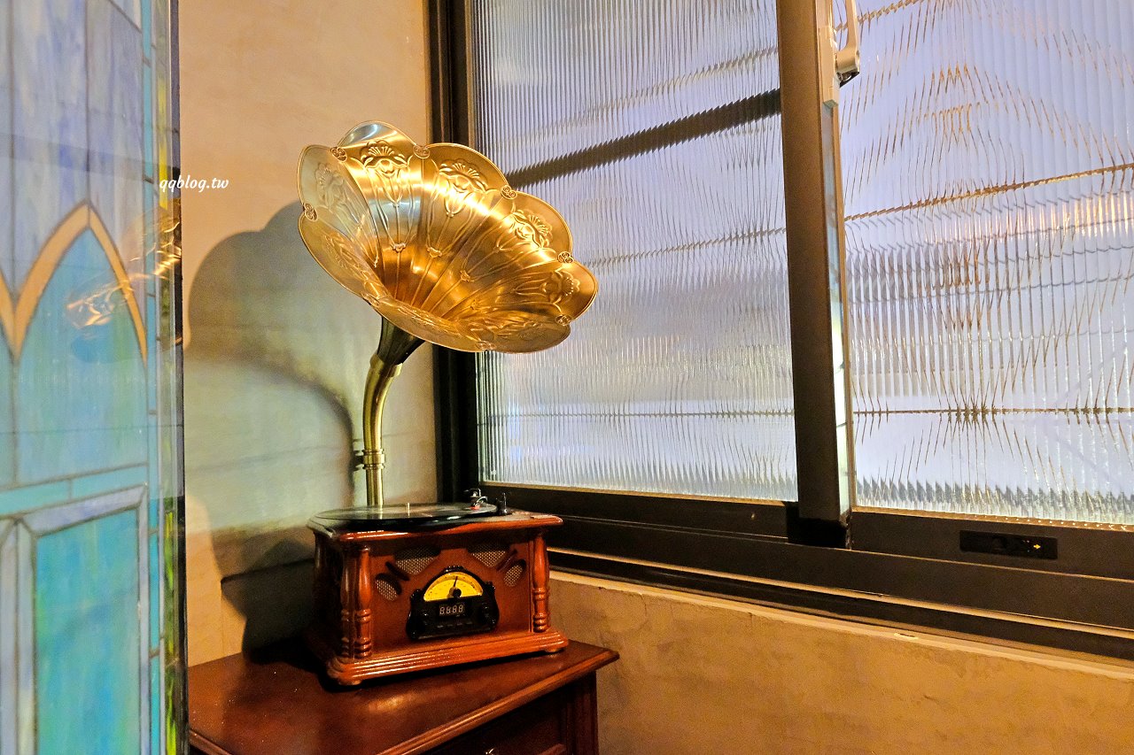 台中西區︱精誠壹山．精明商圈裡的老宅燒肉店，50年代復古氛圍中吃燒肉 @QQ的懶骨頭