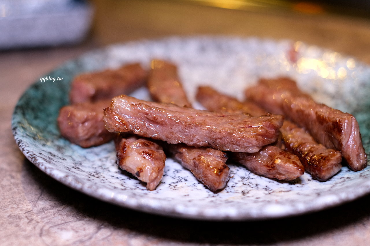 台中西區︱精誠壹山．精明商圈裡的老宅燒肉店，50年代復古氛圍中吃燒肉 @QQ的懶骨頭