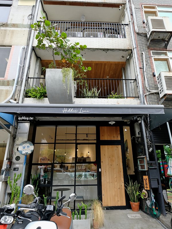 台中西區︱窩巷ᴴᴵᴰᴰᴱᴺ ᴸᴬᴺᴱ．文青風格老宅甜點，只可惜現在不開放內用了 @QQ的懶骨頭