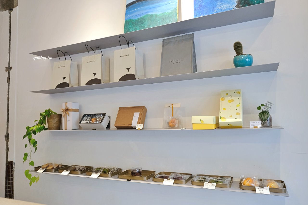 台中西區︱窩巷ᴴᴵᴰᴰᴱᴺ ᴸᴬᴺᴱ．文青風格老宅甜點，只可惜現在不開放內用了 @QQ的懶骨頭
