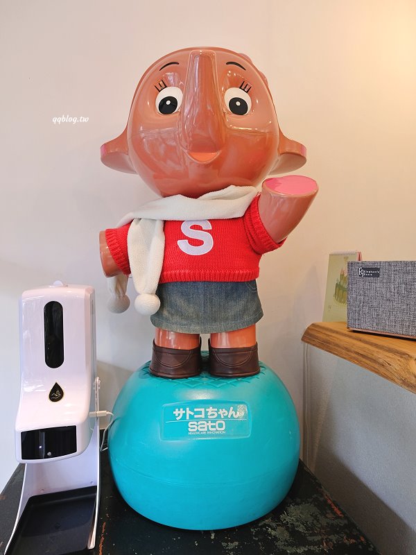 台中西區︱窩巷ᴴᴵᴰᴰᴱᴺ ᴸᴬᴺᴱ．文青風格老宅甜點，只可惜現在不開放內用了 @QQ的懶骨頭