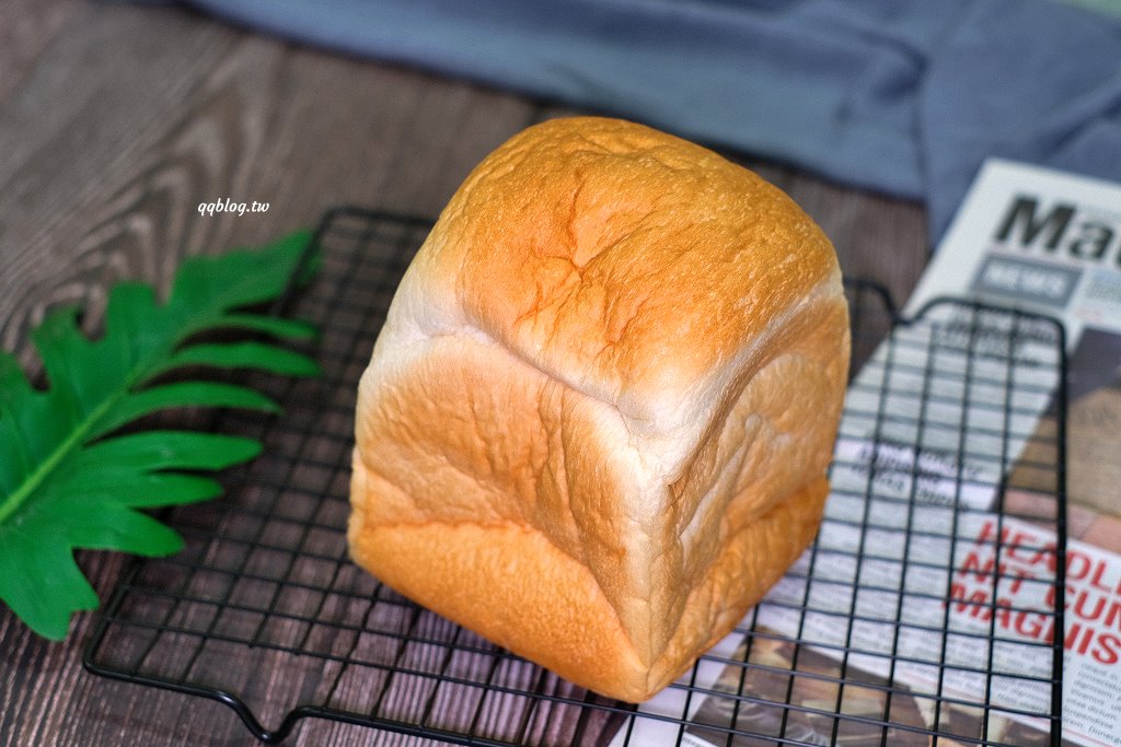 台中西區︱蜜柑法式甜點麵包．鹽可頌選擇性多，隨便一買都是一大袋 @QQ的懶骨頭