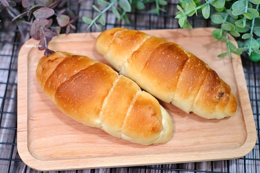 台中西區︱蜜柑法式甜點麵包．鹽可頌選擇性多，隨便一買都是一大袋 @QQ的懶骨頭