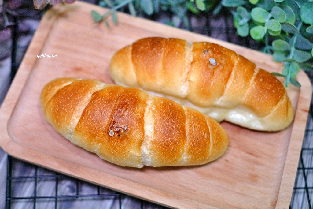 台中西區︱蜜柑法式甜點麵包．鹽可頌選擇性多，隨便一買都是一大袋 @QQ的懶骨頭