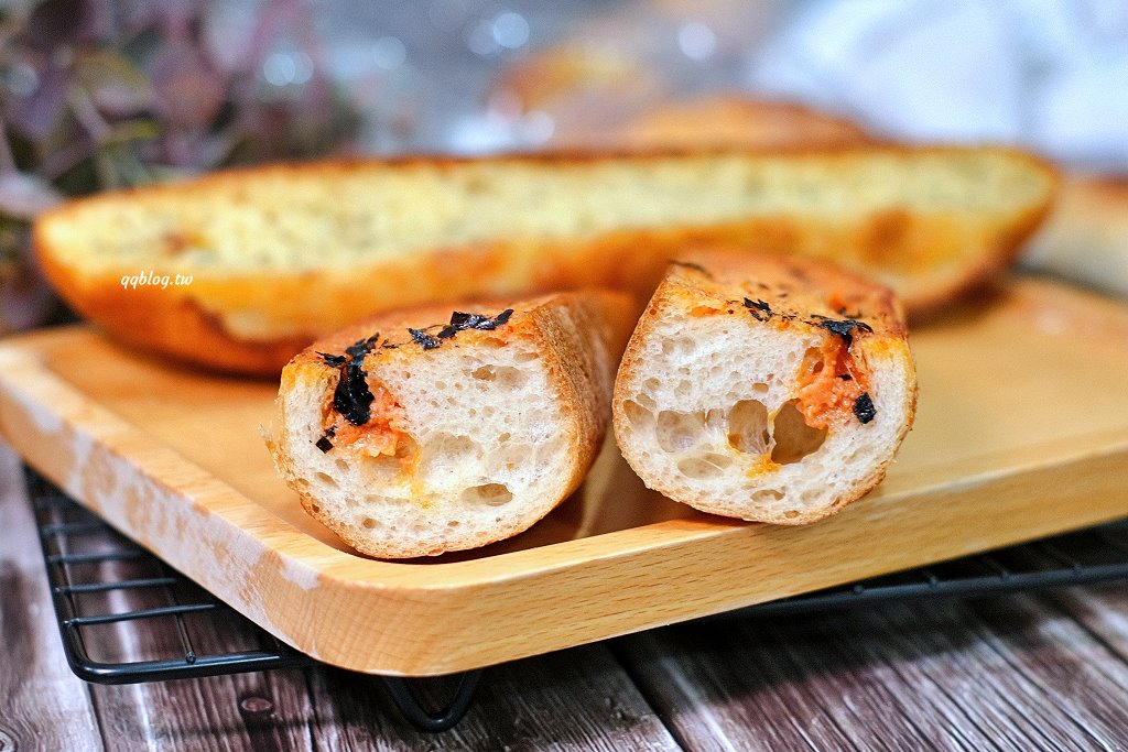 台中西區︱蜜柑法式甜點麵包．鹽可頌選擇性多，隨便一買都是一大袋 @QQ的懶骨頭
