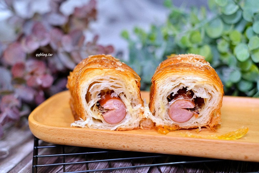 台中西區︱蜜柑法式甜點麵包．鹽可頌選擇性多，隨便一買都是一大袋 @QQ的懶骨頭
