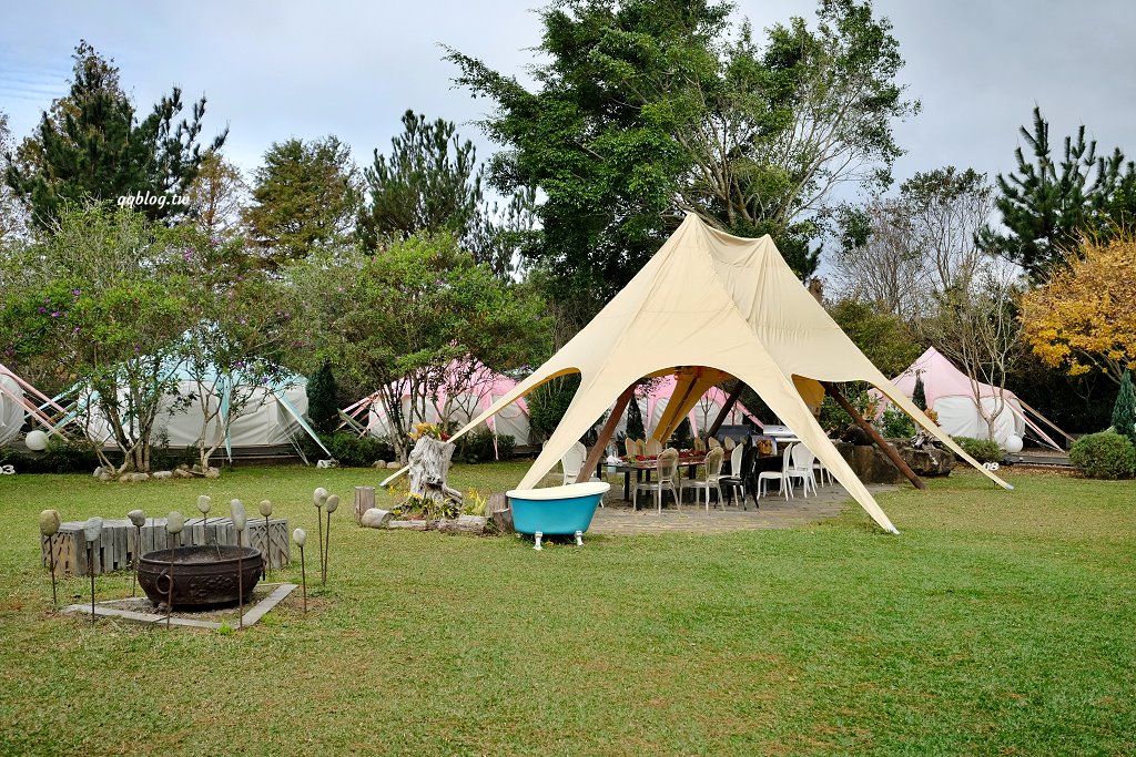 苗栗卓蘭︱寨酌然野奢庄園．苗栗五星級奢華露營區，Villa住宿享一泊二食，懶人露營超chill @QQ的懶骨頭