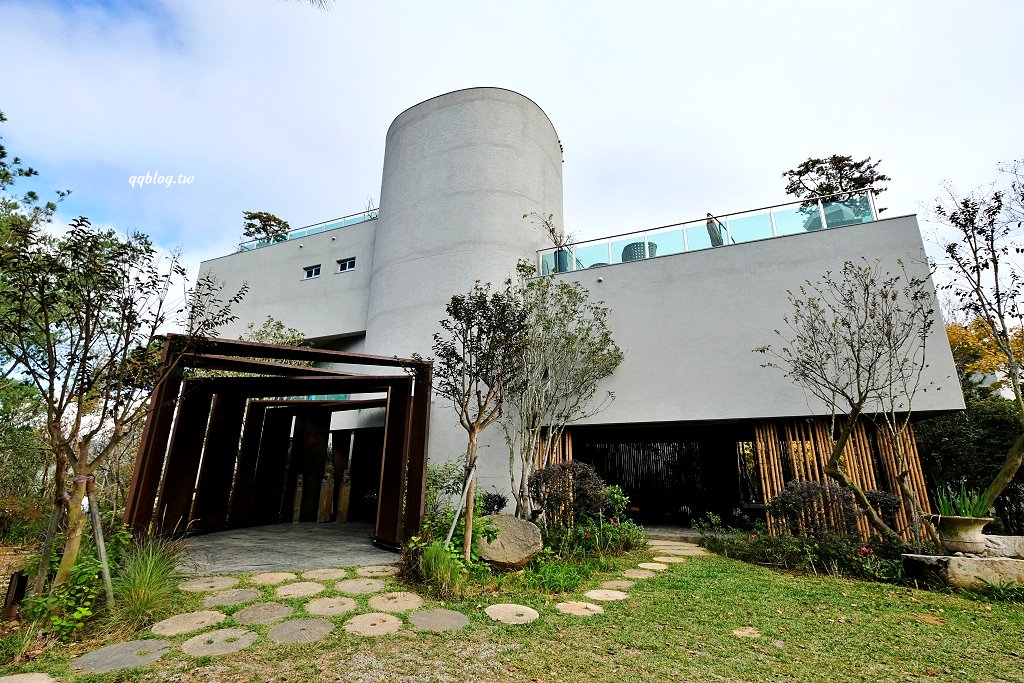 苗栗卓蘭︱寨酌然野奢庄園．苗栗五星級奢華露營區，Villa住宿享一泊二食，懶人露營超chill @QQ的懶骨頭