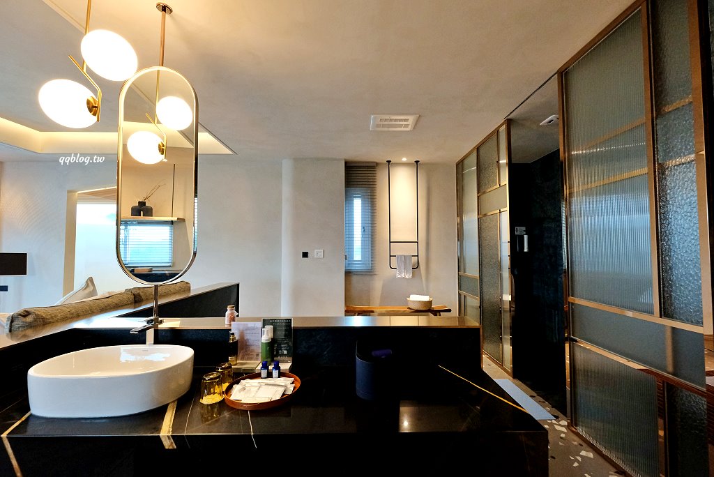 苗栗卓蘭︱寨酌然野奢庄園．苗栗五星級奢華露營區，Villa住宿享一泊二食，懶人露營超chill @QQ的懶骨頭