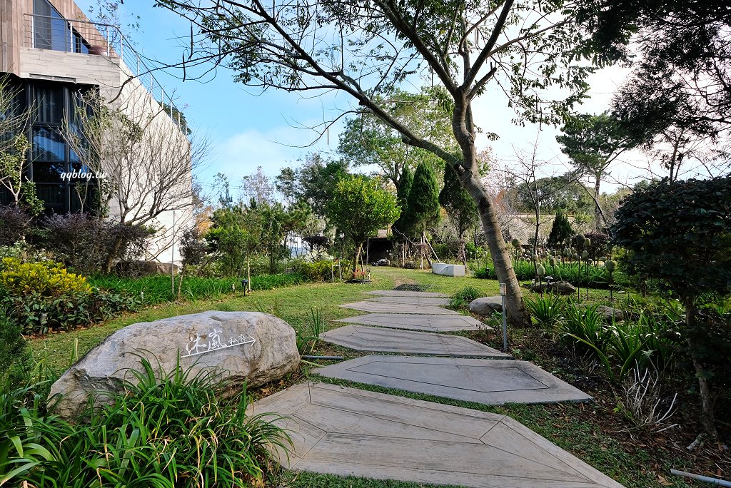 苗栗卓蘭︱寨酌然野奢庄園．苗栗五星級奢華露營區，Villa住宿享一泊二食，懶人露營超chill @QQ的懶骨頭
