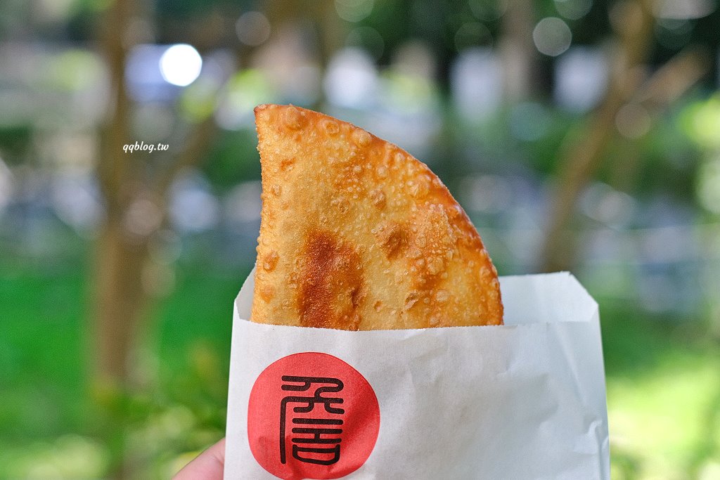台中豐原︱詹記餡餅店．銅板價美食，四種口味各來一份也不傷荷包 @QQ的懶骨頭