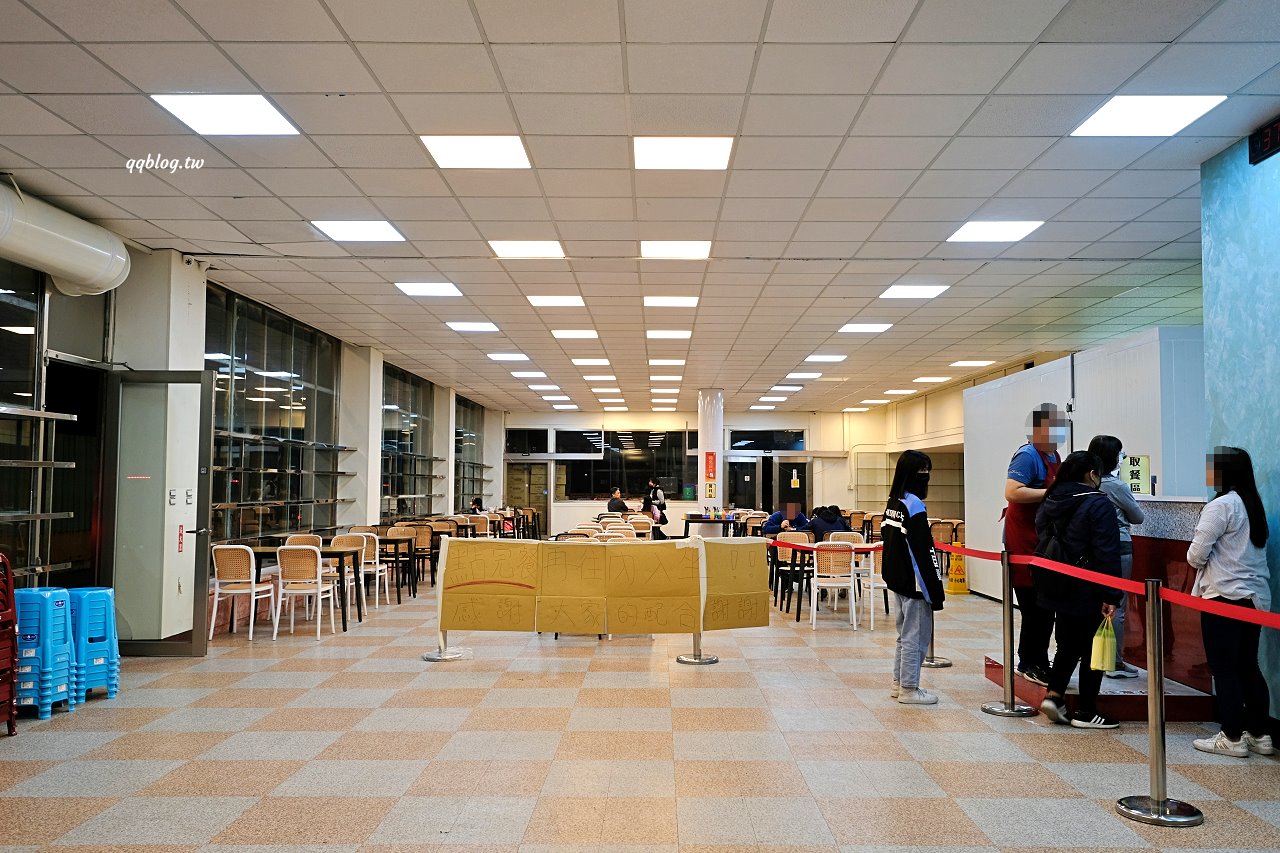 宜蘭礁溪︱花蓮玉里橋頭臭豆腐 礁溪分店．宜蘭也有花蓮玉里橋頭臭豆腐了，吃過後一整個想念花蓮店 @QQ的懶骨頭