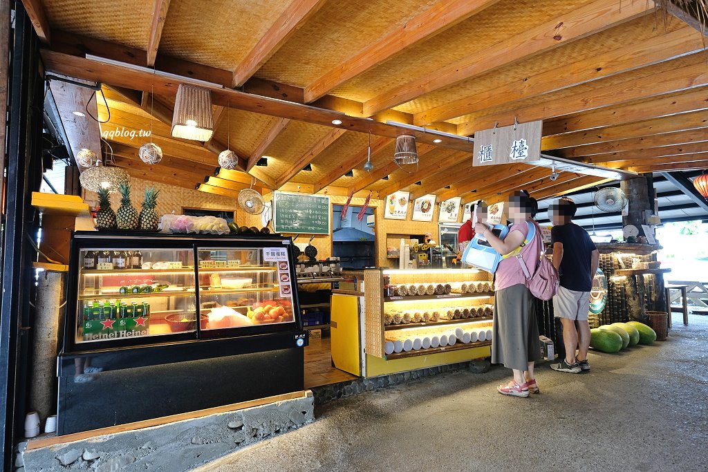 屏東潮州︱別有洞天咖啡館(品味軒休息站)，屏鵝公路上絕美海景咖啡館，天空之鏡、天堂階梯、網美鞦韆都好好拍 @QQ的懶骨頭