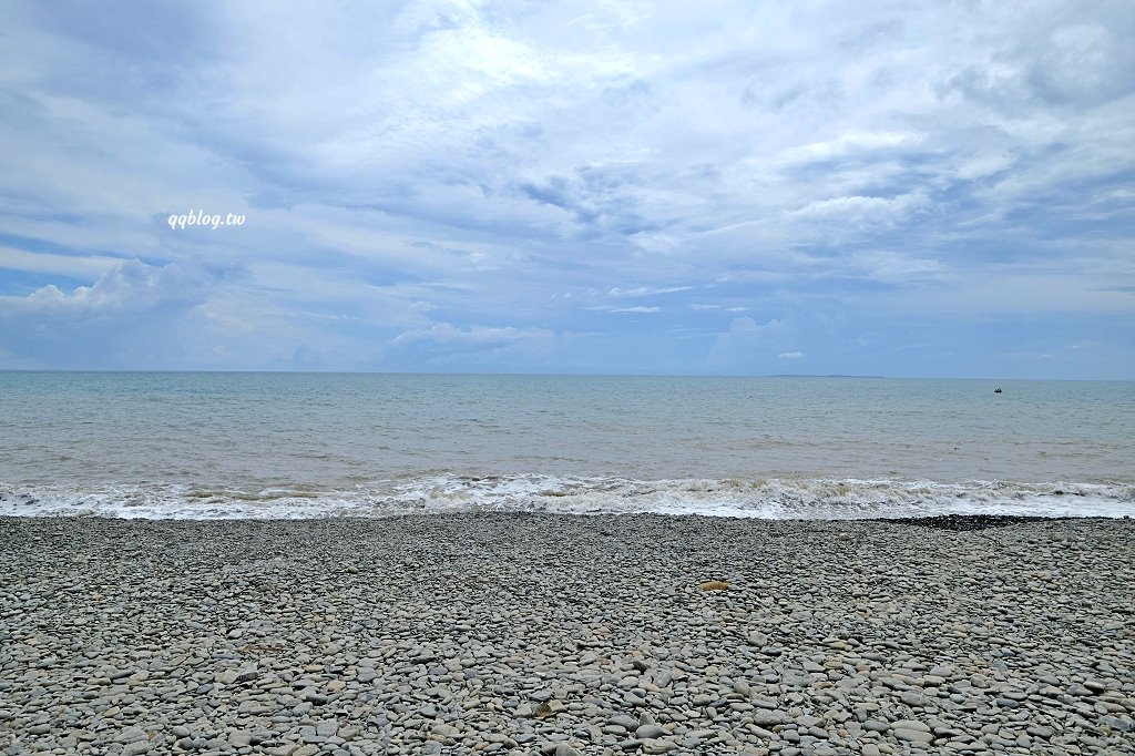 屏東潮州︱別有洞天咖啡館(品味軒休息站)，屏鵝公路上絕美海景咖啡館，天空之鏡、天堂階梯、網美鞦韆都好好拍 @QQ的懶骨頭