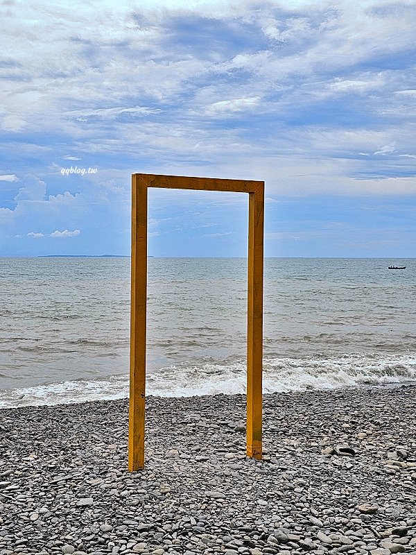 屏東潮州︱別有洞天咖啡館(品味軒休息站)，屏鵝公路上絕美海景咖啡館，天空之鏡、天堂階梯、網美鞦韆都好好拍 @QQ的懶骨頭