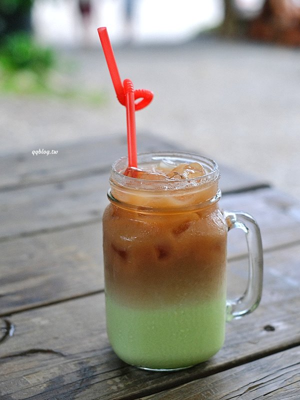 屏東潮州︱別有洞天咖啡館(品味軒休息站)，屏鵝公路上絕美海景咖啡館，天空之鏡、天堂階梯、網美鞦韆都好好拍 @QQ的懶骨頭