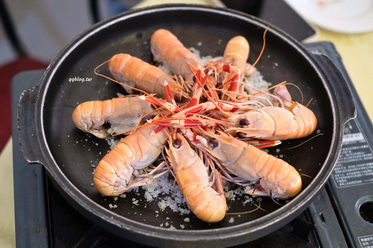 宜蘭蘇澳︱味珍活海鮮．點餐就送生魚片，白飯無限量供應 @QQ的懶骨頭